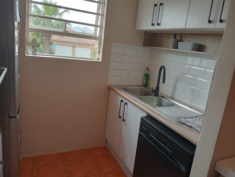 3 Bedroom Property for Sale in Protea Heights Western Cape